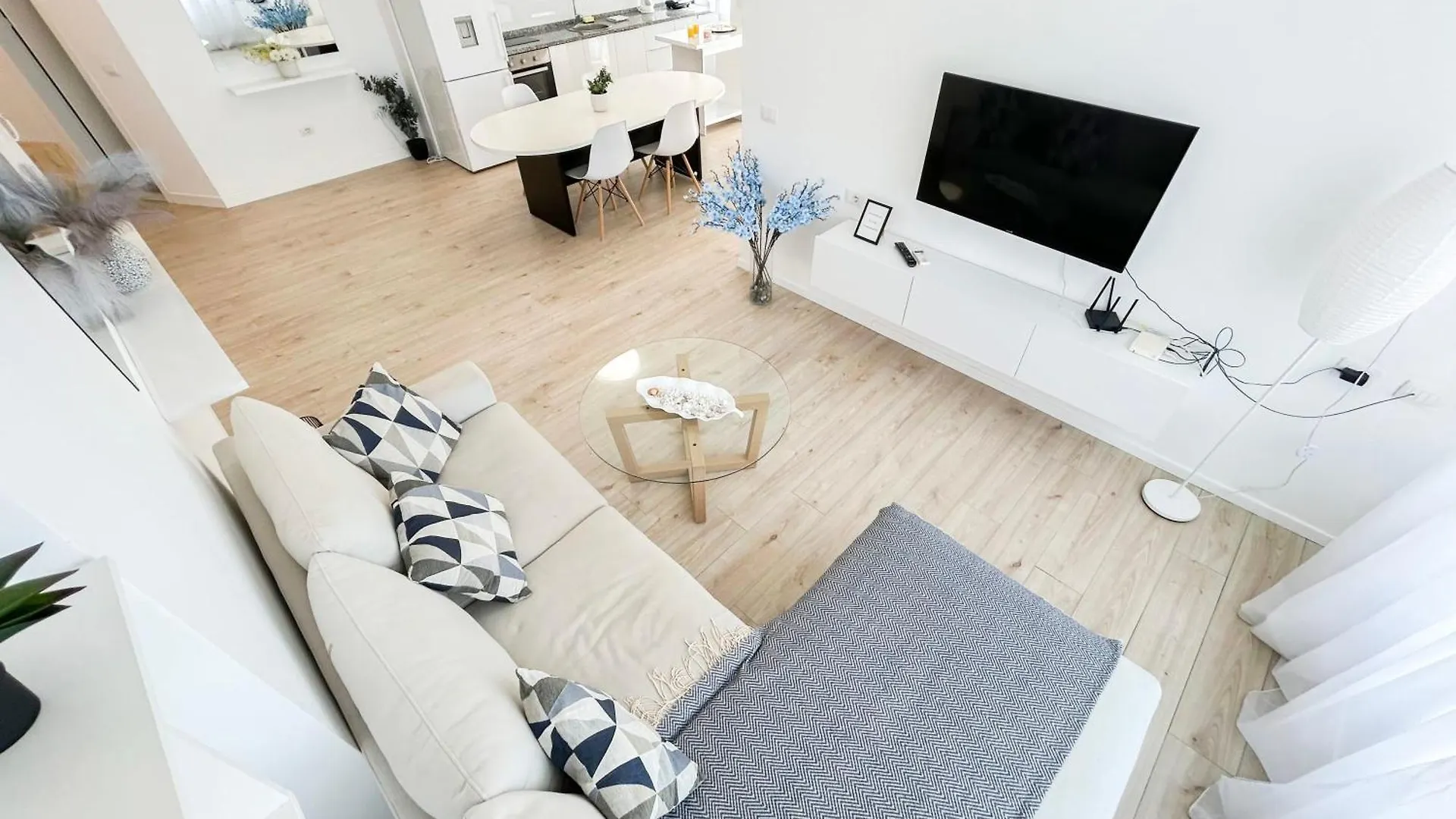Pure & Intact 577 Daire Dıraç 0*,  Arnavutluk