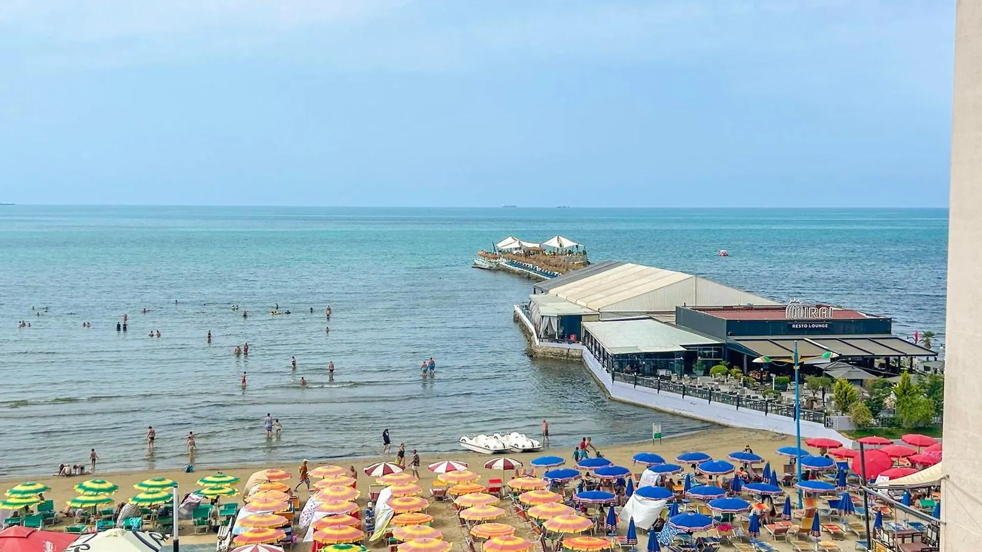Pure & Intact 577 Lägenhet Durrës