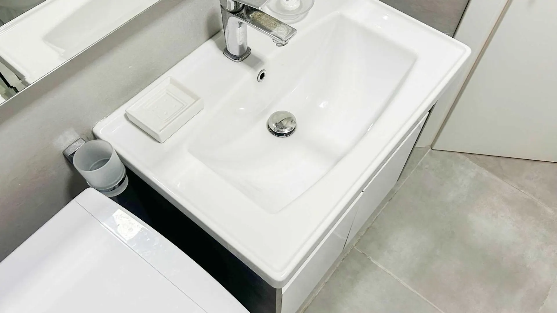 Pure & Intact 577 Daire Dıraç